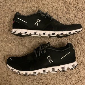 On Cloud Sneakers size 9.5